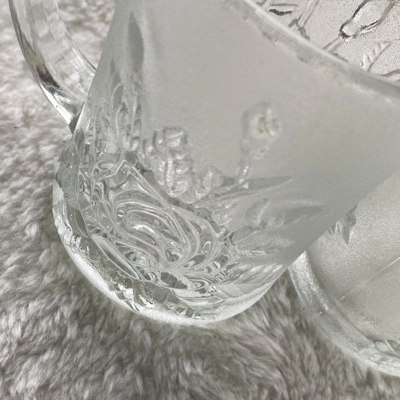 2 Livia Pasari Crystal Clear Mugs Embossed Roses - Picture 8 of 11